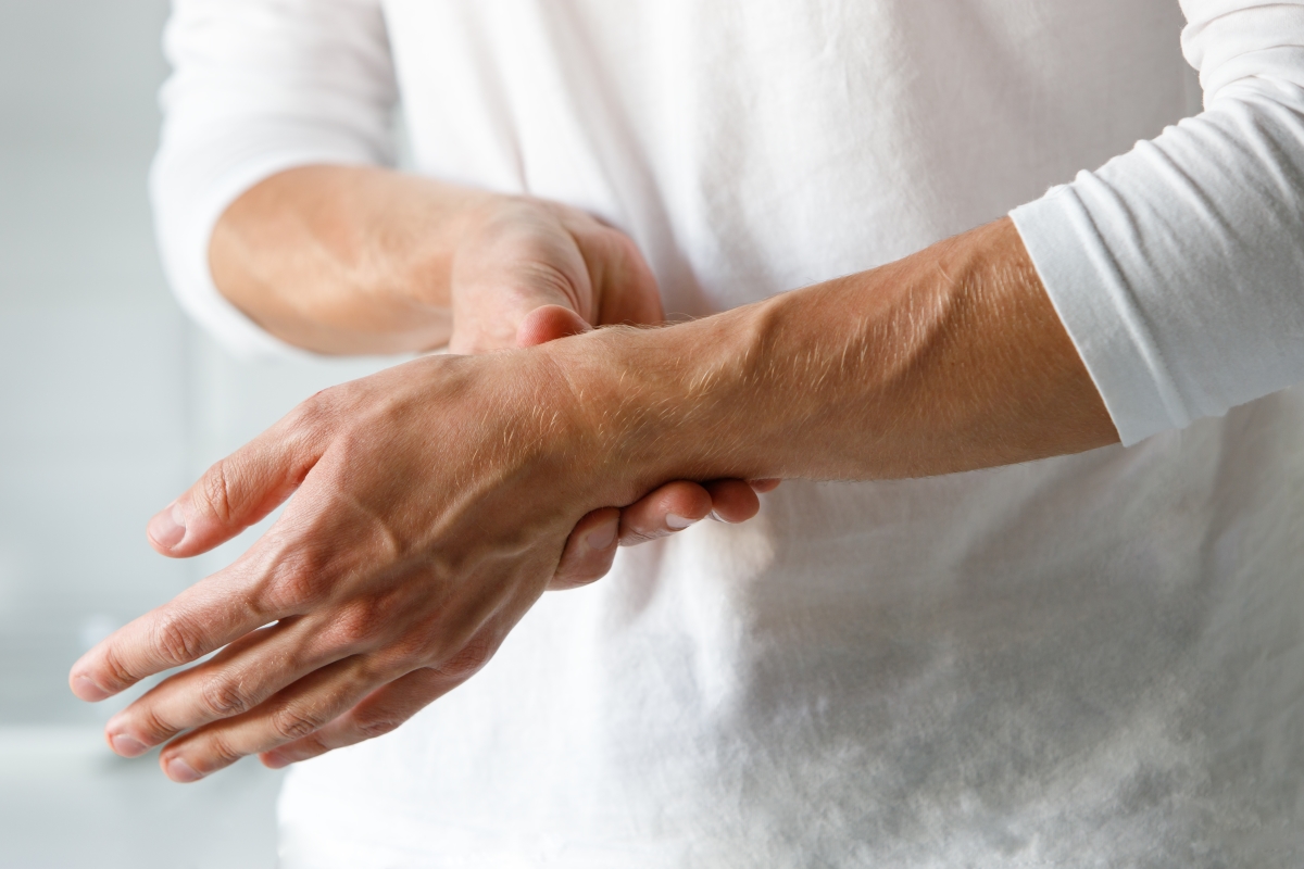Treating Arthritis With CBD - A Total Breakdown