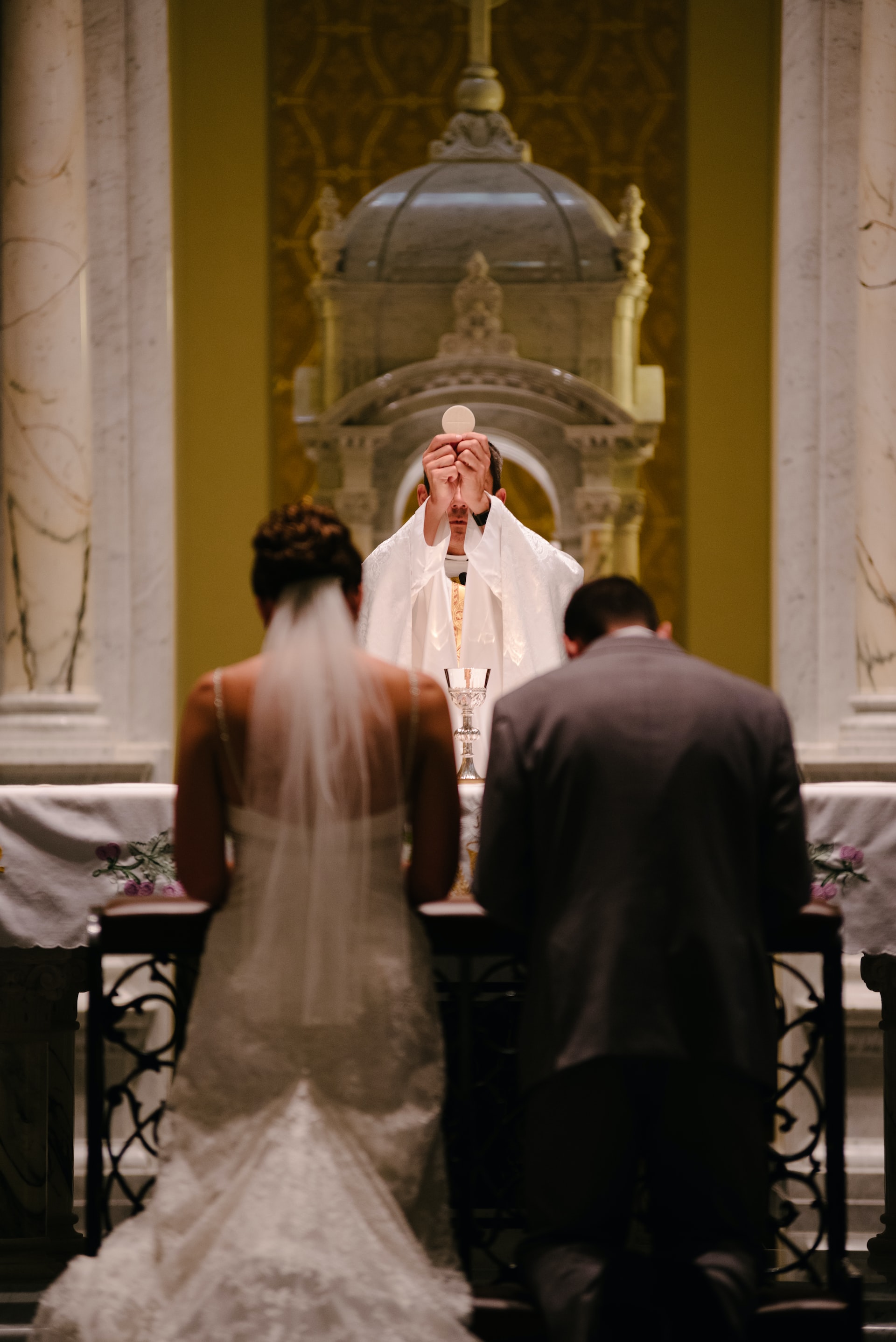Catholic Wedding Prayers For The Bride And Groom - Ways To Customize Your Own Catholic Wedding Cerem